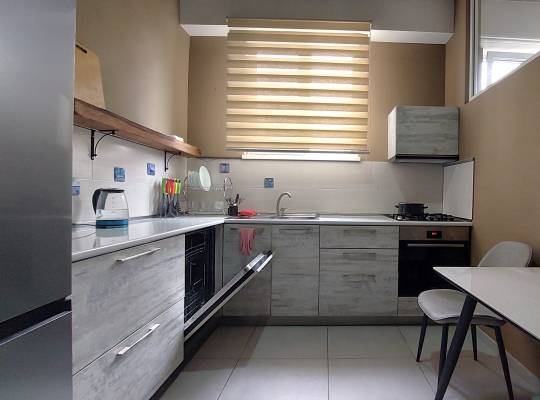 ფოტო 7: ქირავდება დრიურად ბინა ვაკეში