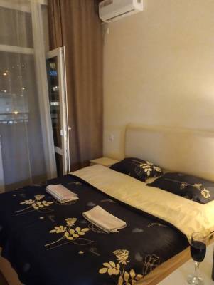 ფოტო 15: ქირავდება  ბინა.  მობ: 596111900  .