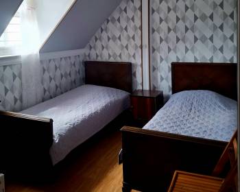 🏡 ქირავდება საოჯახო ტიპის იზოლირებული სართული ბორჯომში!