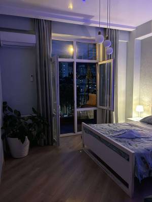 ფოტო 1: ქირავდება ` ბინა.,  ცინცაძის ქ. N17.მობ: 596111900.