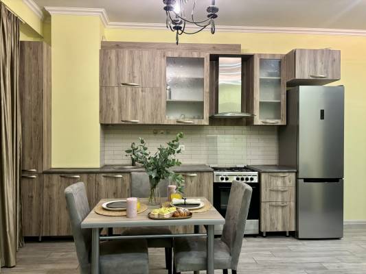 ფოტო 2: ქირავდება ბინა ლაქშერი ჰაუსში