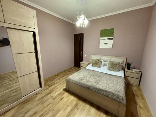 ფოტო 5: ქირავდება ბინა ლაქშერი ჰაუსში