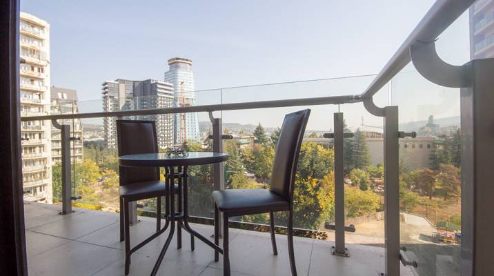 ფოტო 1: 593 12 40 52 პეკინის დასაწყისი მაკდონალდის უკან ახალაშენებულში