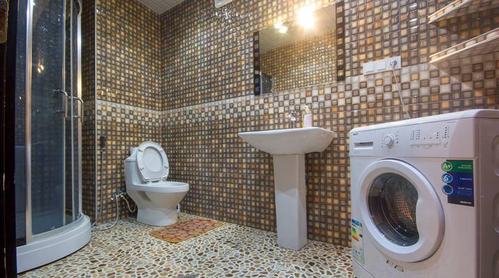 ფოტო 9: 593 12 40 52 პეკინის დასაწყისი მაკდონალდის უკან ახალაშენებულში