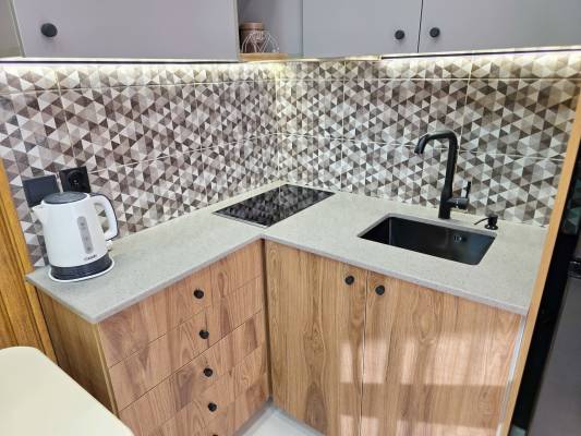 ფოტო 6: ბინა მარშალ გელოვანის გამზირზე