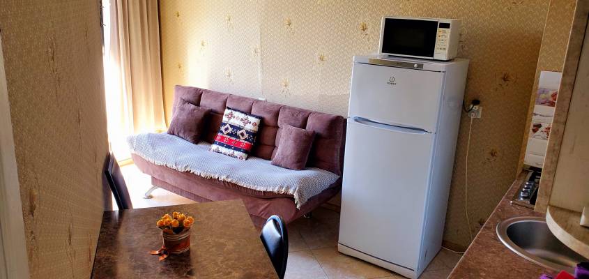 ფოტო 9: ქირავდება მყუდრო ბინა დღიურად და საათობრივად.