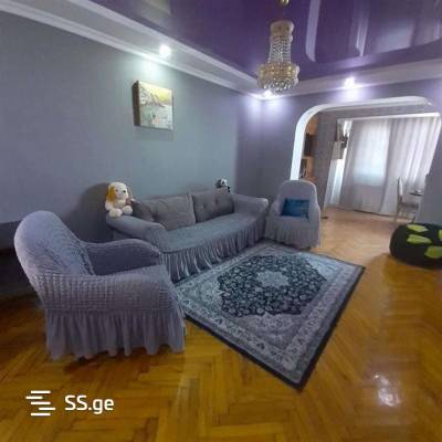 ფოტო 2: ქირავდება ბინა დღიურად ფოთში.