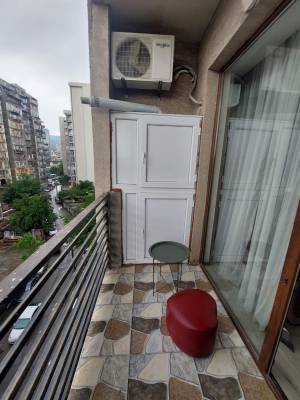 ფოტო 10: ქირავდება ბინა სპორტის სასახლესთან