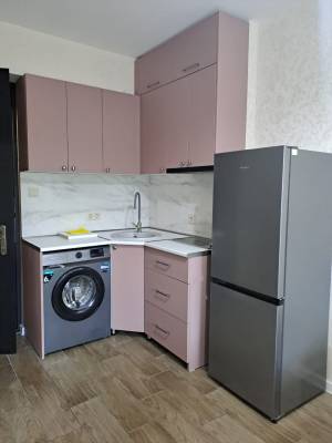 ფოტო 3: ქირავდება ახალი გარემონტებული აპარტამენტი სტუდიო