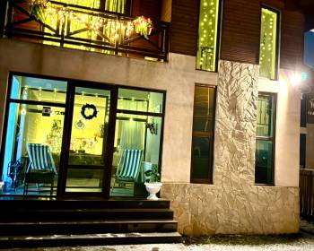 ბაკურიანში ქირავდება კოტეჯი