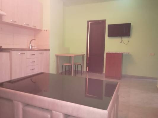 ფოტო 3: ქირავდება მყუდრო და ნათელი ოროთახიანი ბინა ქალაქის ერთ-ერთ საუკეთესო ლოკაციაში