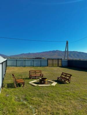 ფოტო 1: ქირავდება კოტეჯები ნატახტარში