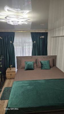 ფოტო 12: ქირავდება ბინა საბურთალოზე