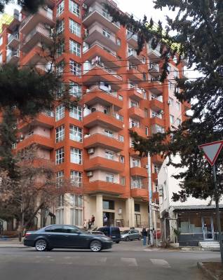 ფოტო 14: ქირავდება ბინა საბურთალოზე