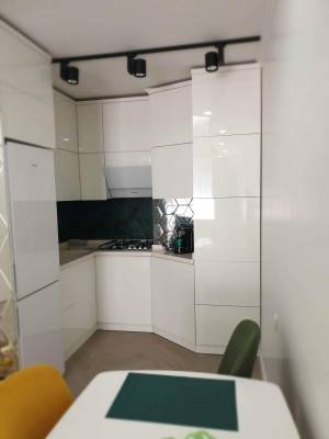 ფოტო 6: ქირავდება დღიურად