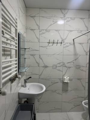 ფოტო 7: ქირავდება