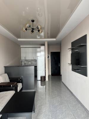 ფოტო 14: ქირავდება