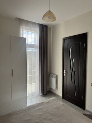 ფოტო 24: ქირავდება