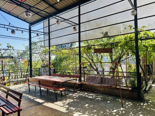 ფოტო 2: ქირავდება აგარაკი წვეულებებისთვის თბილისის ზღვაზე