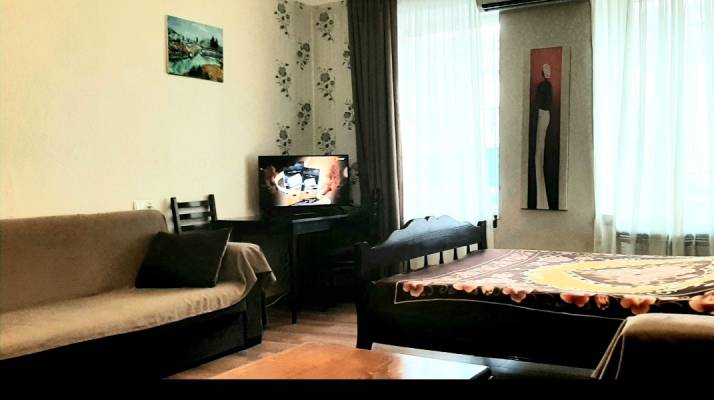 ფოტო 1: ქირავდება ოროთახიანი ბინა ჩუღურეთში. გორკის ქუჩაზე.