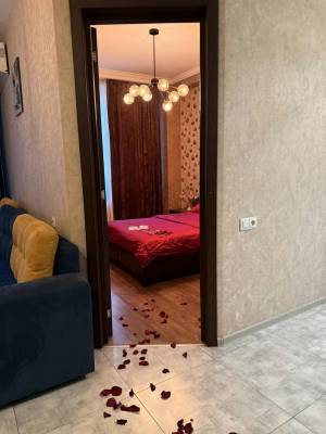 ფოტო 3: ქირავდება საათობით და დღიურად კიკვიძის ბაღთან! კომფორტული ბინა იდეალური სისუფთავით. ფასი დროის მიხედვით იწყება 45 ლარიდან