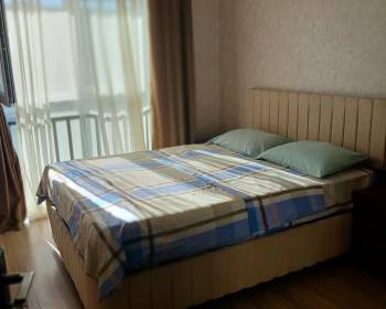 ქირავდება დღიურად და საათობრივად 2ოთახიანი ბინა ვარკეთილში ახალ ჰუალინგში