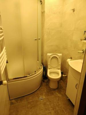 ფოტო 2: ქირავდება ბინა ბაკურიანში