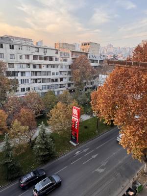 ფოტო 13: დელისის მეტროსთან დღიურად!