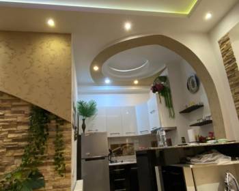 ქირავდება ბინა მთაწმინდაზე