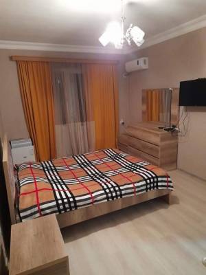 ფოტო 13: ქირავდება დღიურად ბინა ფოთში