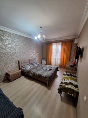 ფოტო 16: ქირავდება დღიურად ბინა ფოთში