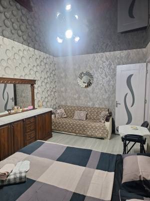 ფოტო 2: ქირავდება დღიურად ბინა ფოთში