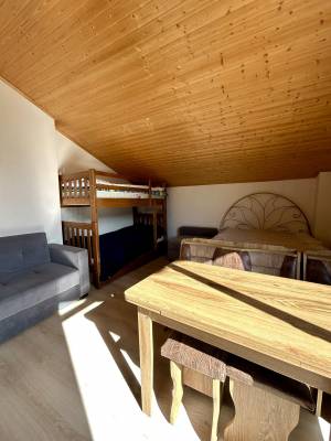 ფოტო 10: ქირავდება ბინა ბაკურიანში