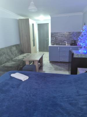 ფოტო 8: ქირავდება სტუდიოს ტიპის ბინა ყველა საჭირო ნივთითა და ინვენტარით