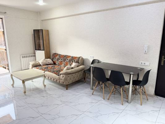 ფოტო 5: შენი სახლი სამგორის კომპლექსში ქირავდება დღიურად