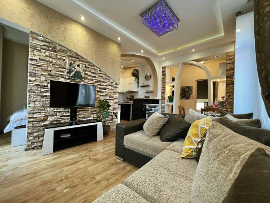 ფოტო 7: ქირავდება 2 ოთახიანი მყუდრო ბინა მეტრო თავისუფლების მოედანი