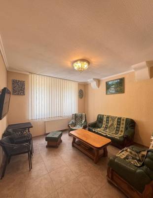 ფოტო 8: ქირავდება კოტეჯი ბორჯომში