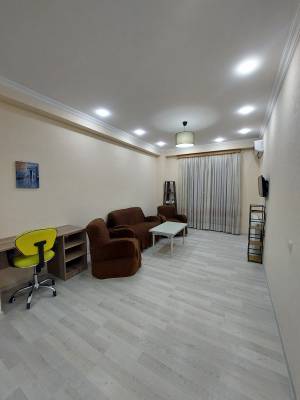 ფოტო 2: ქირავდება დღიურად და საათობრივად 2 ოთახიანი ბინა დიდ დიღომში