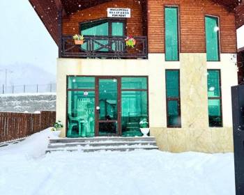 ბაკურიანში ქირავდება კოტეჯი.  დაისვენება  ბაკურიანში