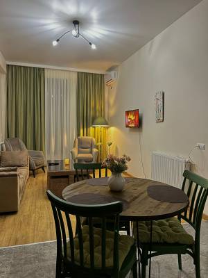 ფოტო 1: ქირავდება ბინა საბურთალოზე