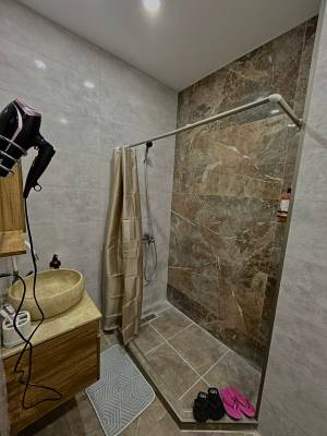 ფოტო 4: ქირავდება ბინა საბურთალოზე