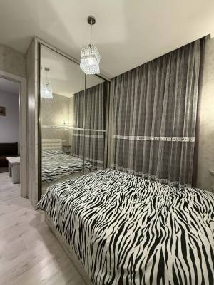 ფოტო 1: ქირავდება დღიურად 2 ოთახიანი ბინა ქუთაისში