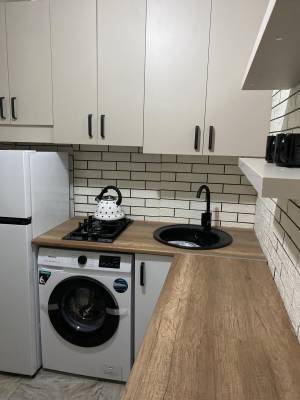 ფოტო 1: ქირავდება ერთოთახიანი ბინა