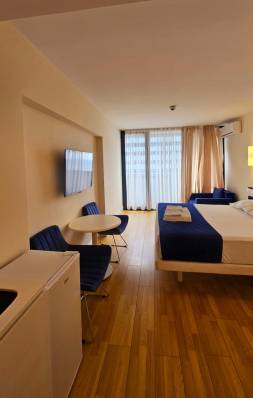 ფოტო 7: ქირავდება ბინა დღიურად ბათუმში