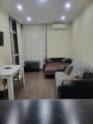 ფოტო 3: ქირავდება ბინა დღიურად ბათუმში