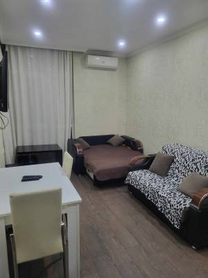 ფოტო 4: ქირავდება ბინა დღიურად ბათუმში