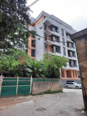 ფოტო 8: ქალაქის ცენტრში. თამარ მეფეზე. მაკდონალდსიდან 100 მეტრი