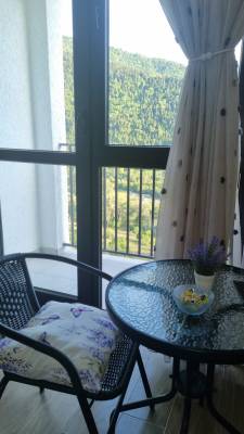 ფოტო 12: ქირავდება ახალი გარემონტებული აპარტამენტი სტუდიო