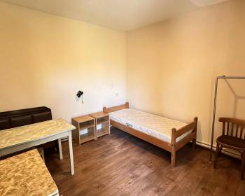 ქირავდება ერთი ოთახი საცხოვრებელი ფართი