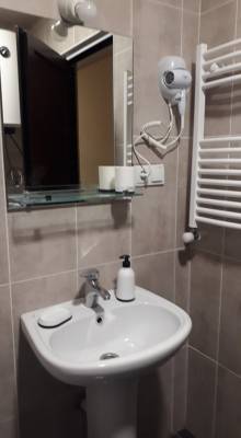 ფოტო 10: ქირავდება ბინა ბაკურიანში